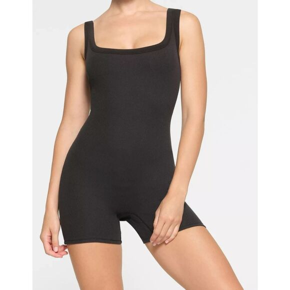 SKIMS AP-BSS-1490 Women's Sz S Soot/Black Cotton Rib One-Piece Bodysuit - Picture 7 of 8